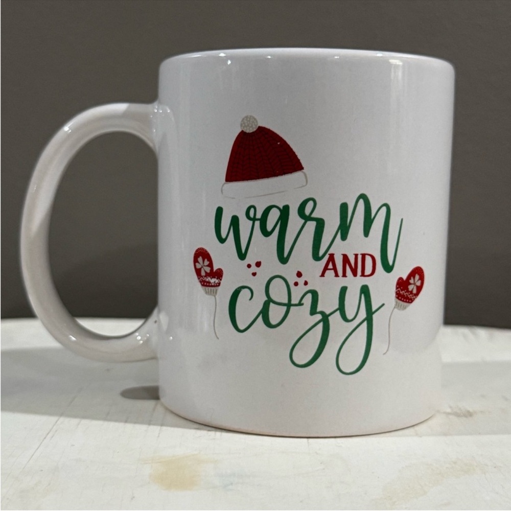 Market Place Warm & Cozy Winter mug with Car & Tree on reverse side EUC